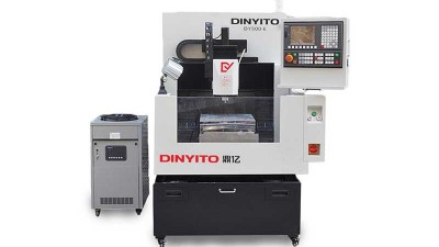 小型數(shù)控精雕機(jī)是怎么樣自動(dòng)換刀的？