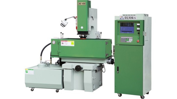 鼎拓數(shù)控提醒您安全正確操作電火花機(jī)