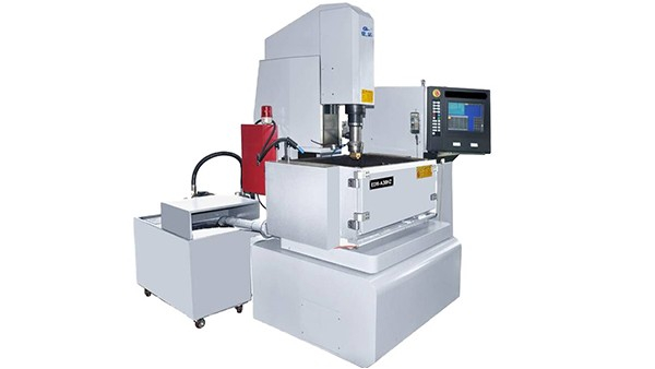 鼎拓數(shù)控帶您了解鏡面火花機(jī)的特點(diǎn)