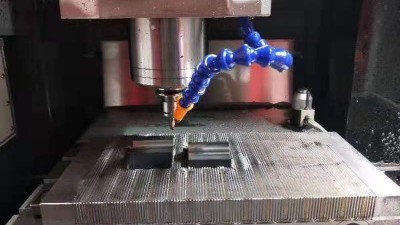 鋁合金板精雕機的優勢有哪些呢？